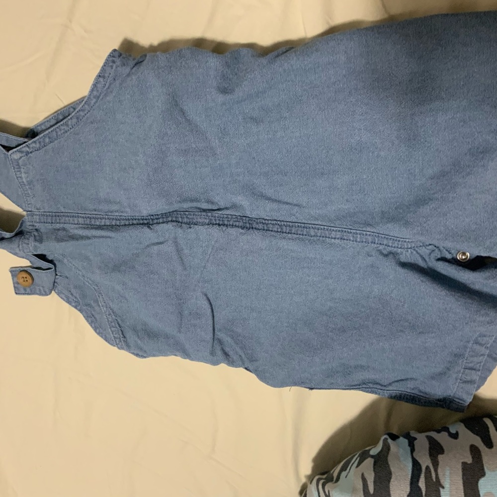Overall - Picture 2 of 3
